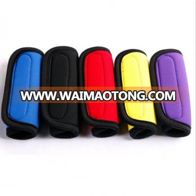 Traveling equipment portable waterproof convenient custom printed suitcase neoprene luggage handle cover protect tape